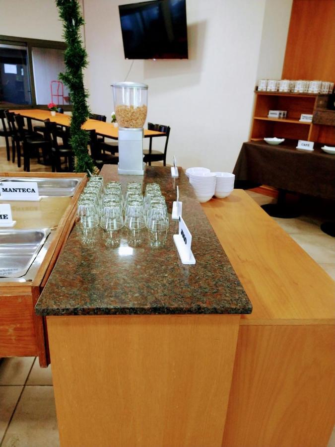 Hotel Hurlingham Вила Карлос Пас Екстериор снимка