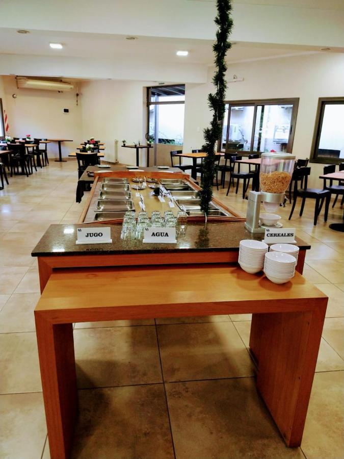 Hotel Hurlingham Вила Карлос Пас Екстериор снимка