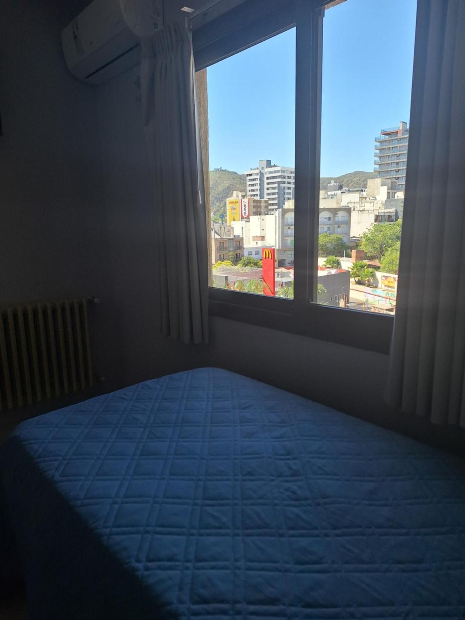 Hotel Hurlingham Вила Карлос Пас Екстериор снимка