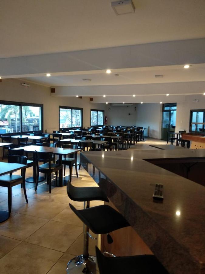 Hotel Hurlingham Вила Карлос Пас Екстериор снимка